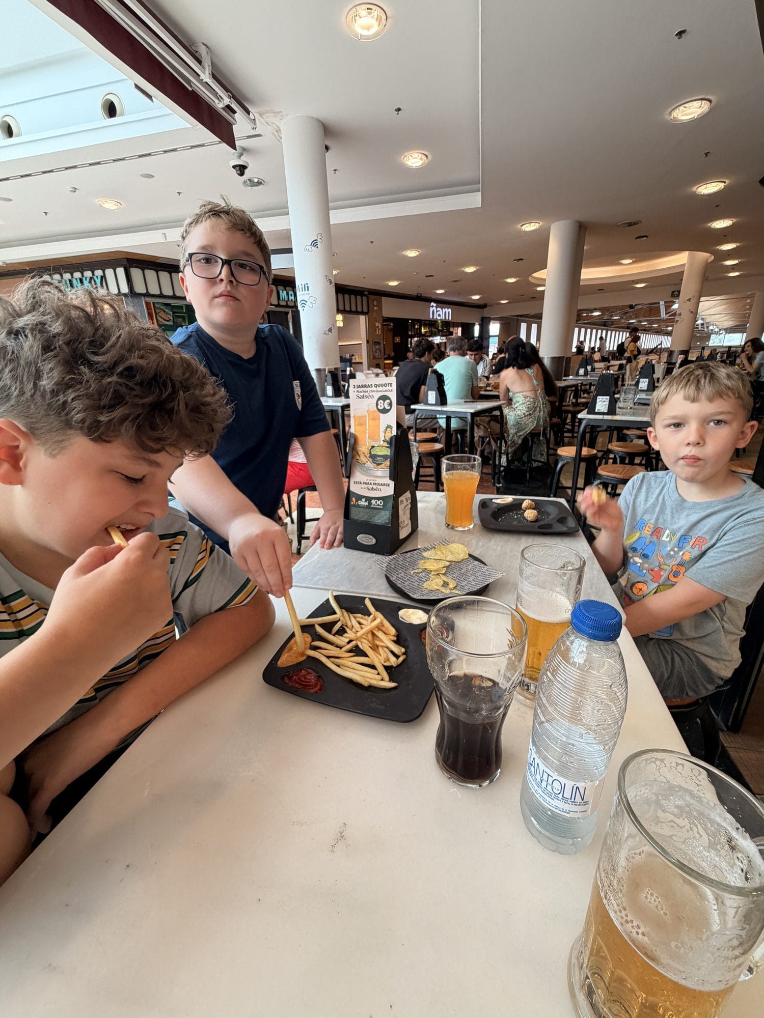 Mall lunch